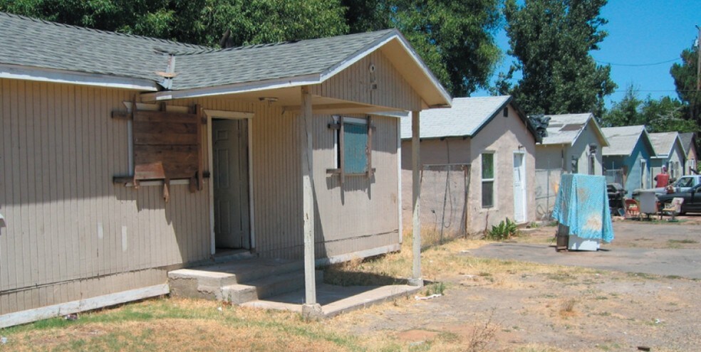 1790-1802 6th Ave, Olivehurst, CA for sale - Primary Photo - Image 1 of 1