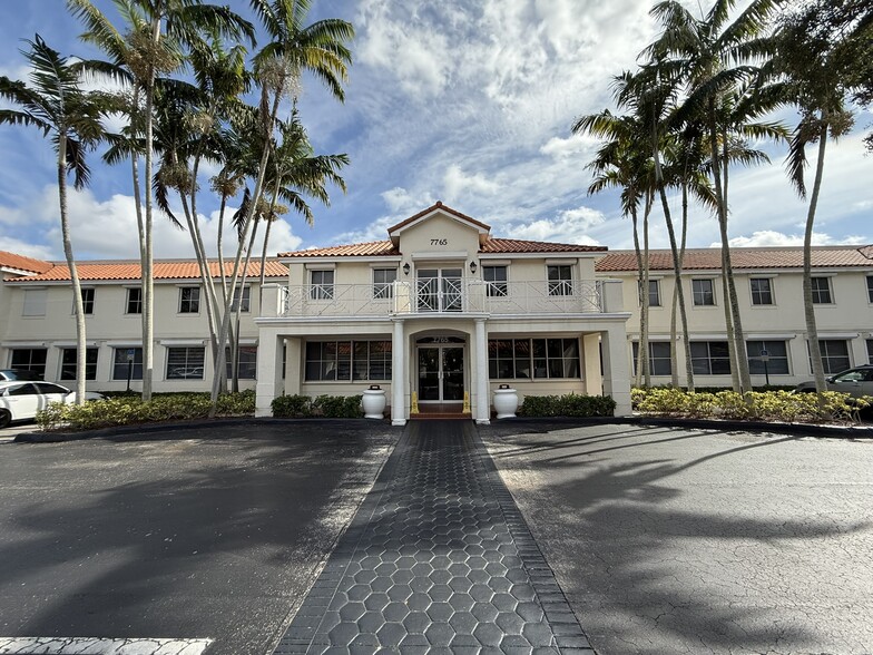 7765 SW 87th Ave, Miami, FL for sale - Building Photo - Image 1 of 18