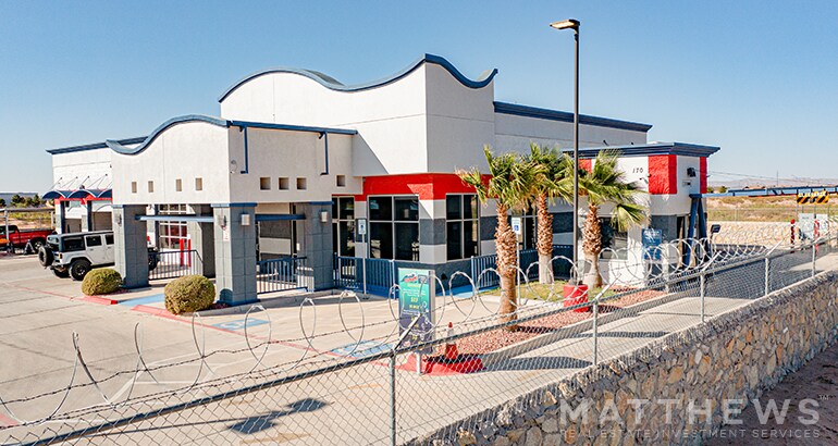 170 N Kenazo Ave, Horizon City, TX à vendre - Photo du bâtiment - Image 3 de 4