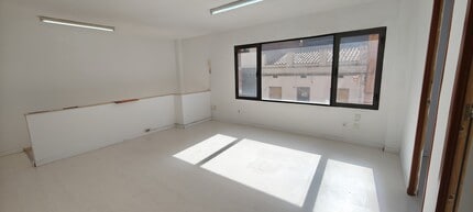 Retail in Granollers, Barcelona for lease Interior Photo- Image 2 of 4