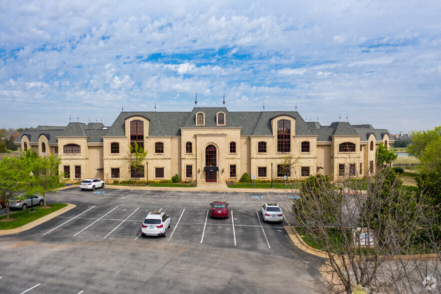 4811 Gaillardia Pky, Oklahoma City, OK à vendre - Photo principale - Image 1 de 8