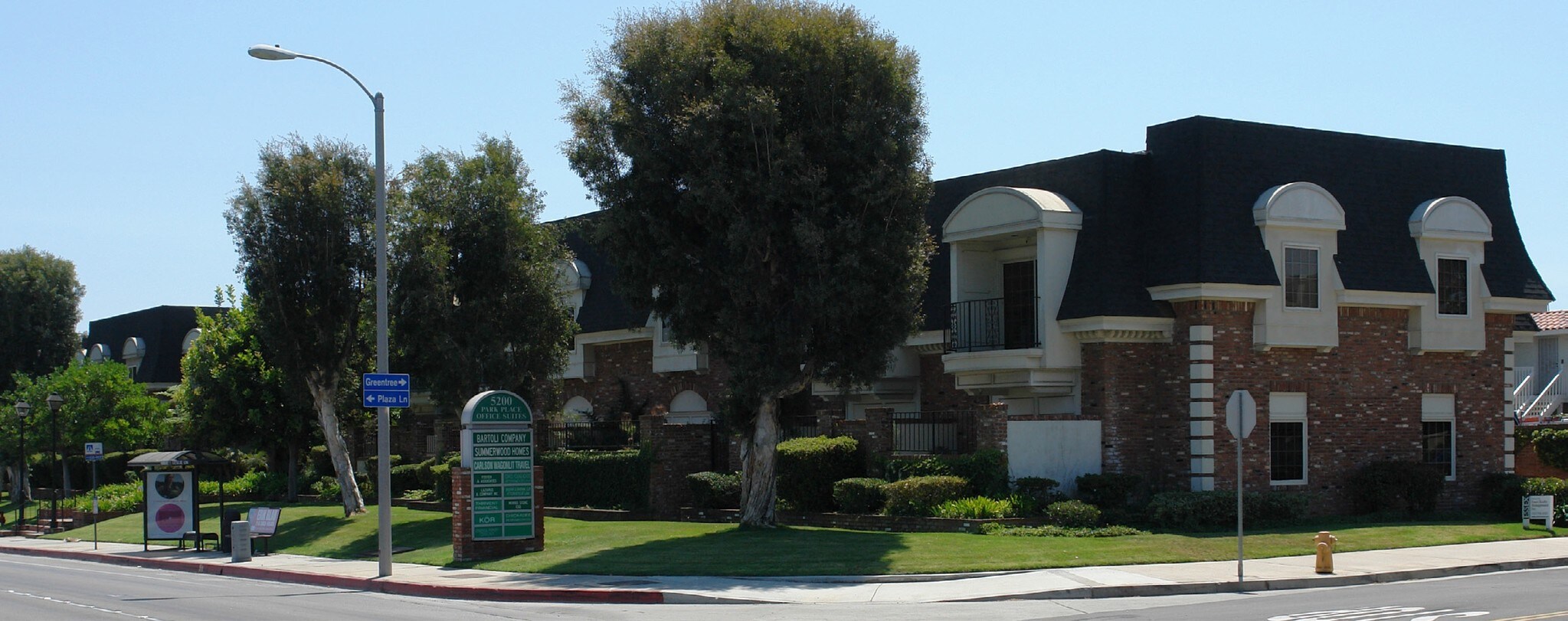 5200 Warner Ave, Huntington Beach, CA à louer Photo principale- Image 1 de 12