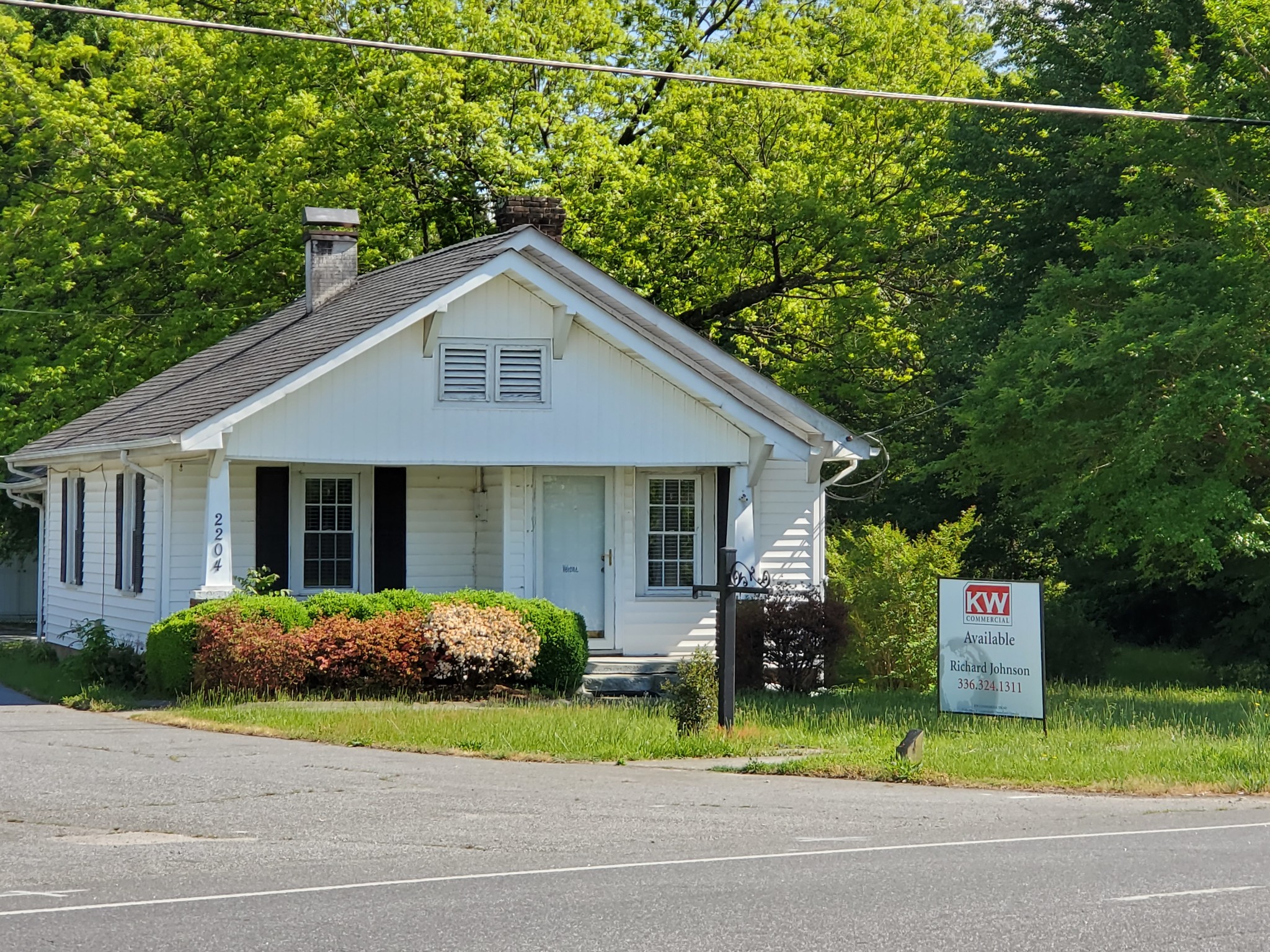 2204 Oak Ridge Rd, Oak Ridge, NC à vendre Photo du bâtiment- Image 1 de 1