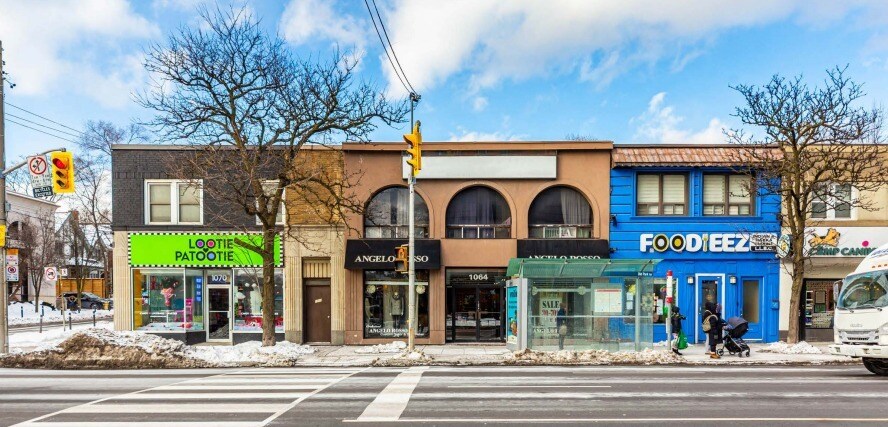 1064 Eglinton Ave W, Toronto, ON à vendre Photo du bâtiment- Image 1 de 12