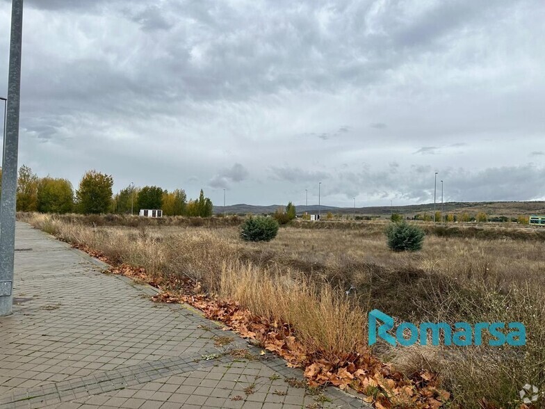 Terrain dans Ávila, AVI à vendre - Photo du bâtiment - Image 2 de 4