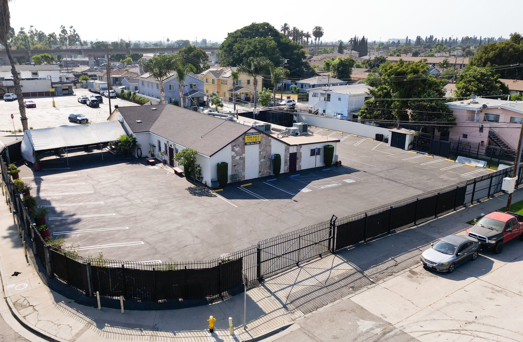 147 E Rosecrans Ave, Compton, CA for sale Primary Photo- Image 1 of 30