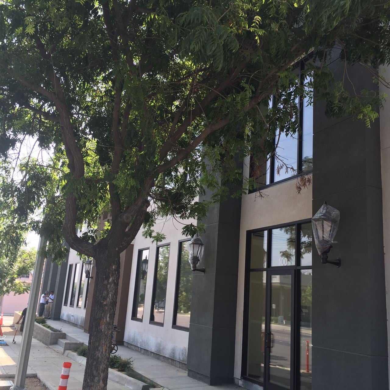 2956 E Colorado Blvd, Pasadena, CA for lease Primary Photo- Image 1 of 52