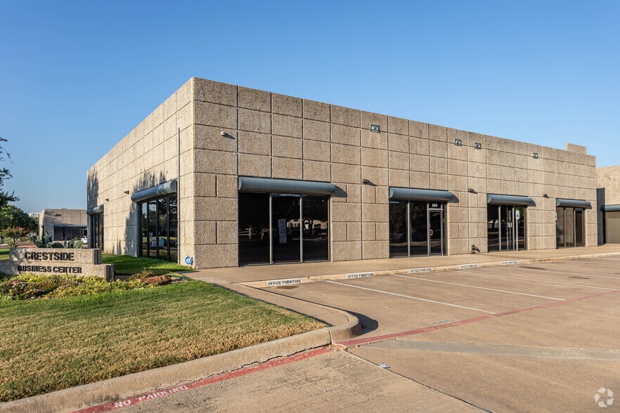 1203 Crestside Dr, Coppell, TX for lease - Building Photo - Image 3 of 7