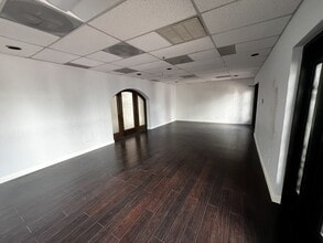 4150 W Peoria Ave, Phoenix, AZ for lease Interior Photo- Image 2 of 2