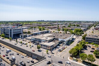 8100-8150 Boul Décarie, Montréal, QC - AÉRIEN Vue de la carte