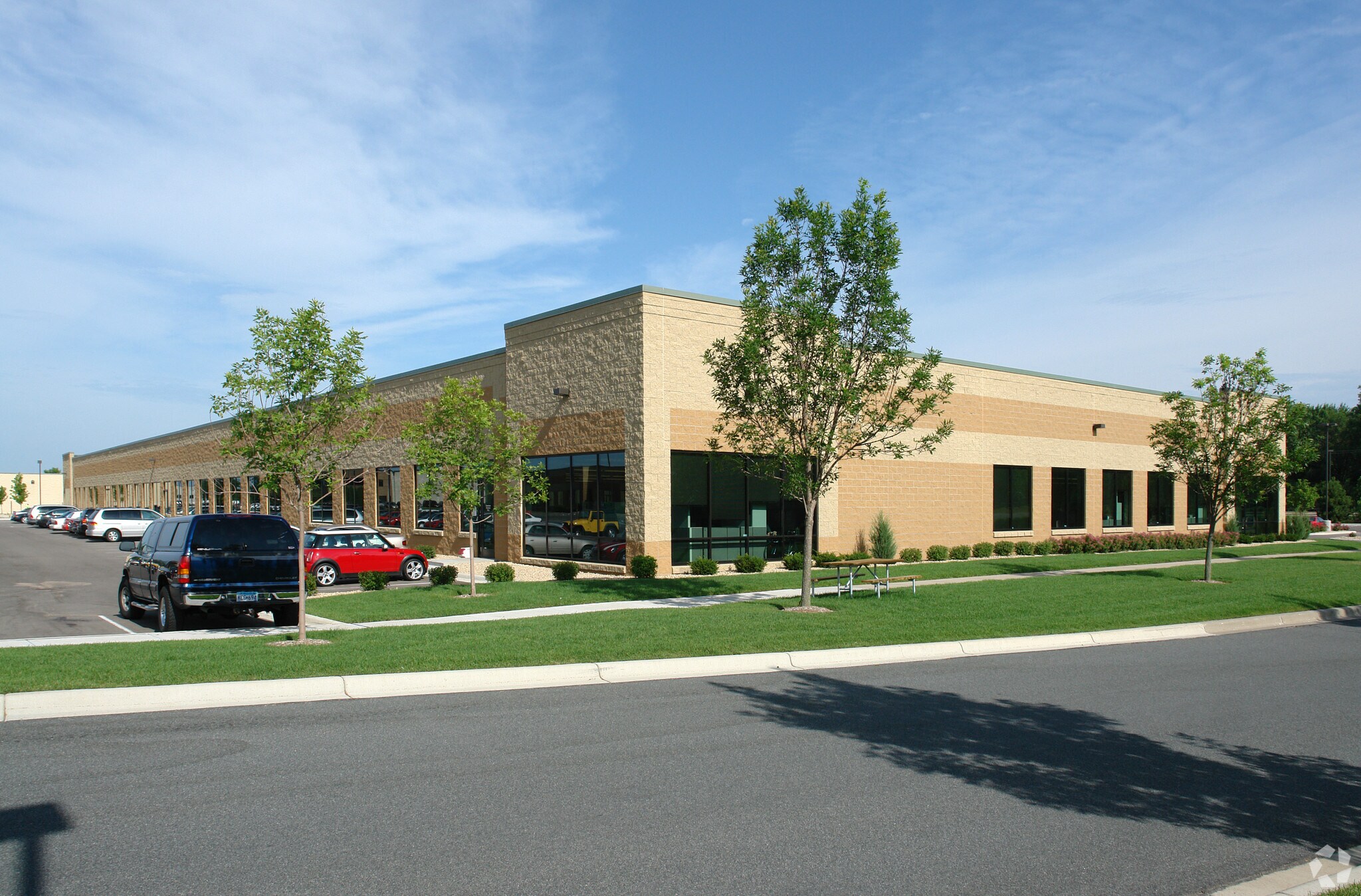 5705 W Old Shakopee Rd, Bloomington, MN for lease Building Photo- Image 1 of 21