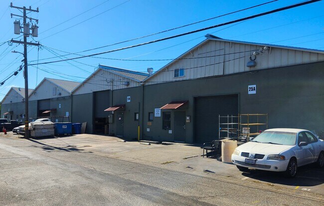 Plus de détails pour 21-37 Duffy Pl, San Rafael, CA - Local d'activités, Industriel à louer