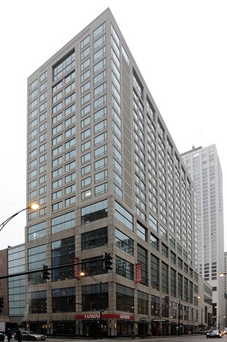 Plus de détails pour 36 E Grand Ave, Chicago, IL - Bureau à louer