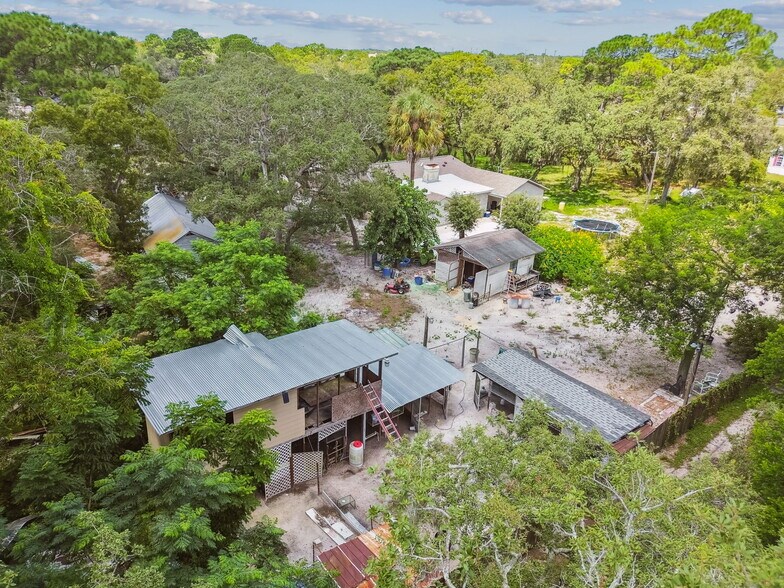 14208 Mayer Ave, Hudson, FL à vendre - Photo du bâtiment - Image 3 de 19