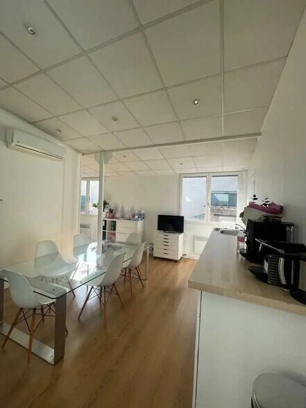 23 Rue Édouard Nieuport, Suresnes à louer - Photo intérieure - Image 2 de 9