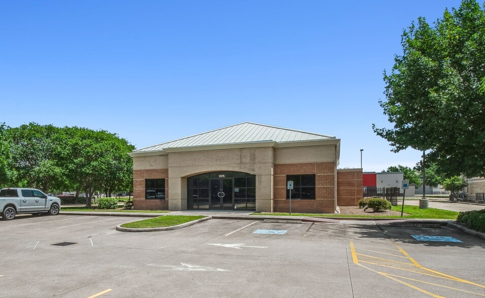 1575 Eldridge Pky, Houston, TX for lease - Building Photo - Image 1 of 3