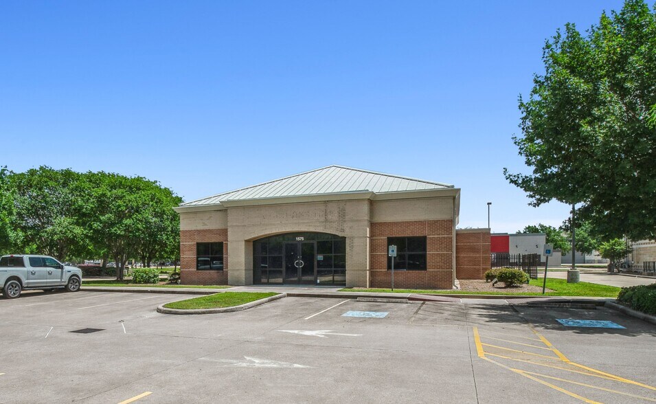 1575 Eldridge Pky, Houston, TX à louer - Photo du bâtiment - Image 1 de 3
