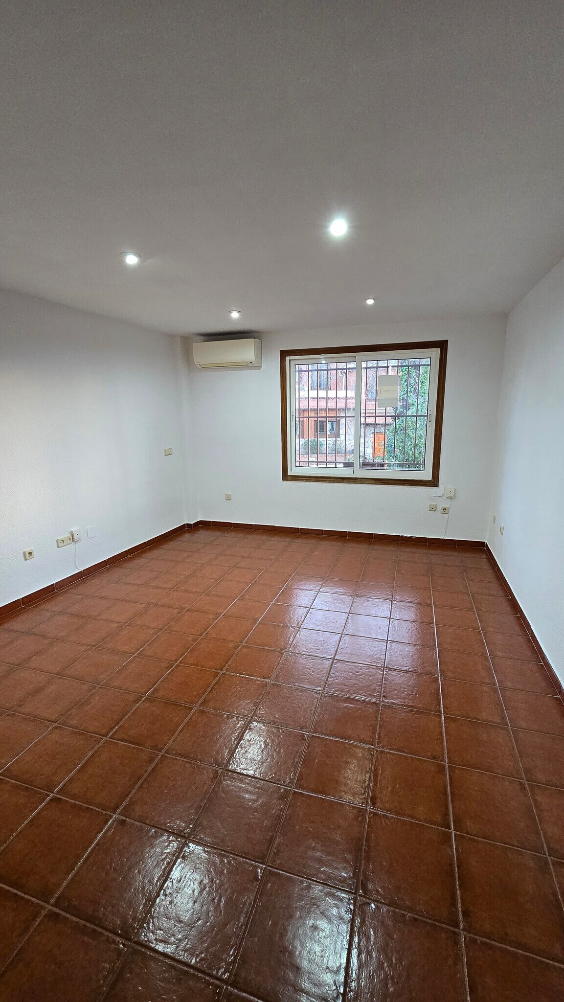 Commerce de détail dans Madrid, Madrid à vendre Photo principale- Image 1 de 5