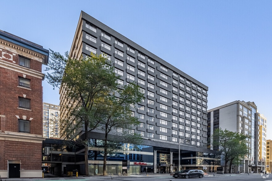 161 Laurier Av W, Ottawa, ON à louer - Photo du bâtiment - Image 2 de 24