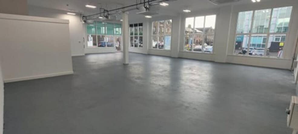 Scrubs Ln, London for lease - Building Photo - Image 3 of 5