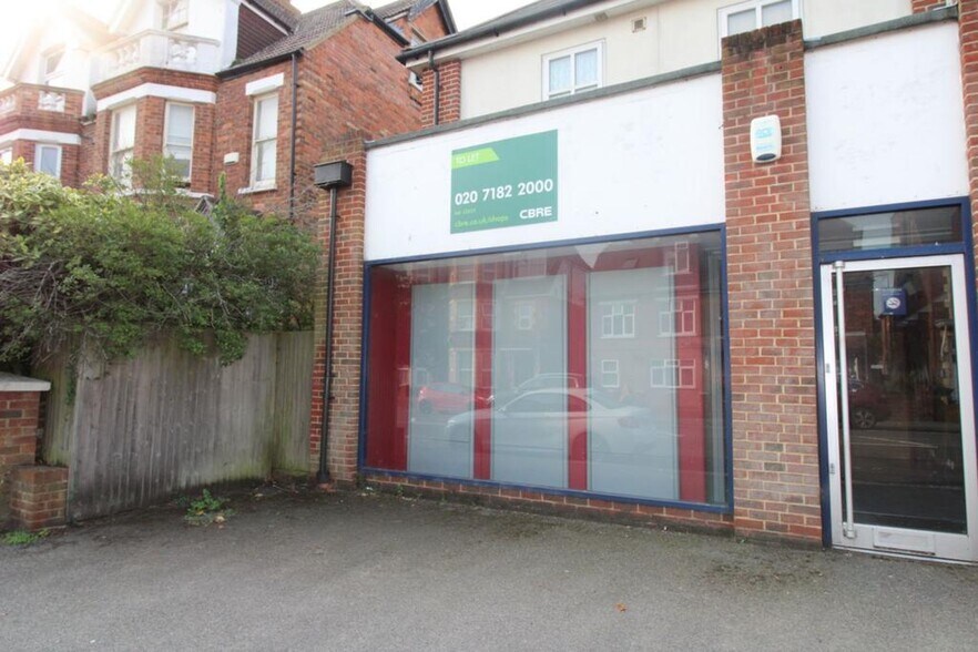 231-233 Cheriton Rd, Folkestone à louer - Photo du bâtiment - Image 2 de 15