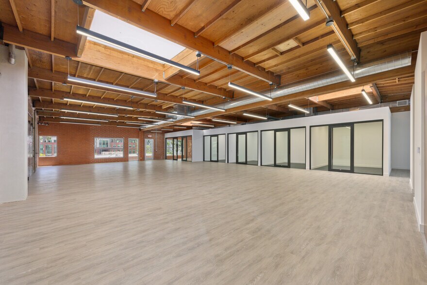 1520-1528 Cloverfield Blvd, Santa Monica, CA à louer - Photo intérieure - Image 2 de 10