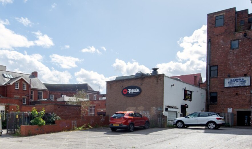 37-41 Knifesmithgate, Chesterfield à vendre - Photo du bâtiment - Image 2 de 3