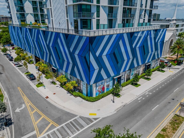 320 S Federal Hwy, Hollywood, FL à louer - Photo du bâtiment - Image 3 de 11