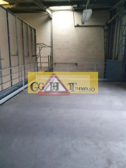 Industrial in La Courneuve for lease - Interior Photo - Image 3 of 7