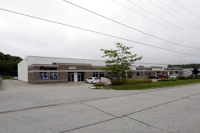 Plus de détails pour 23 Progress Dr, Orillia, ON - Industriel à louer