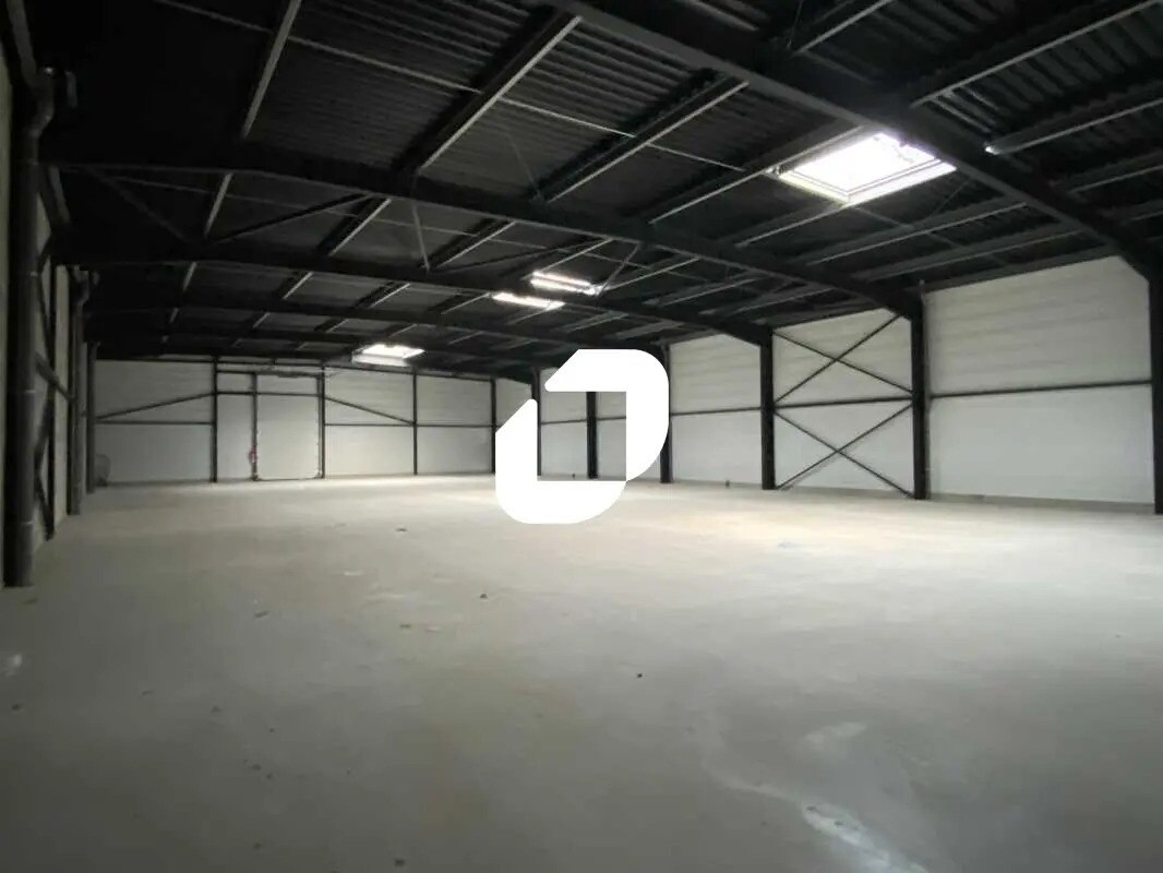 Office in Mauguio for lease Interior Photo- Image 1 of 15