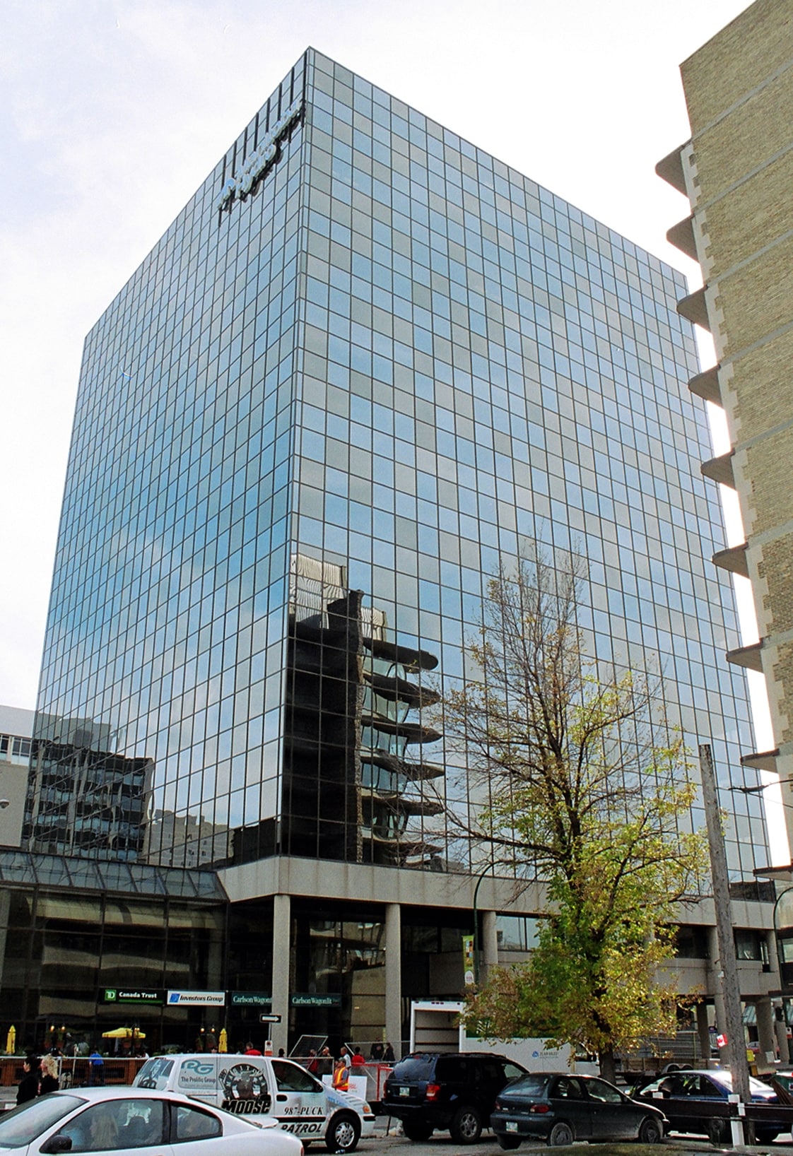 444 St Mary Ave, Winnipeg, MB for lease Primary Photo- Image 1 of 6