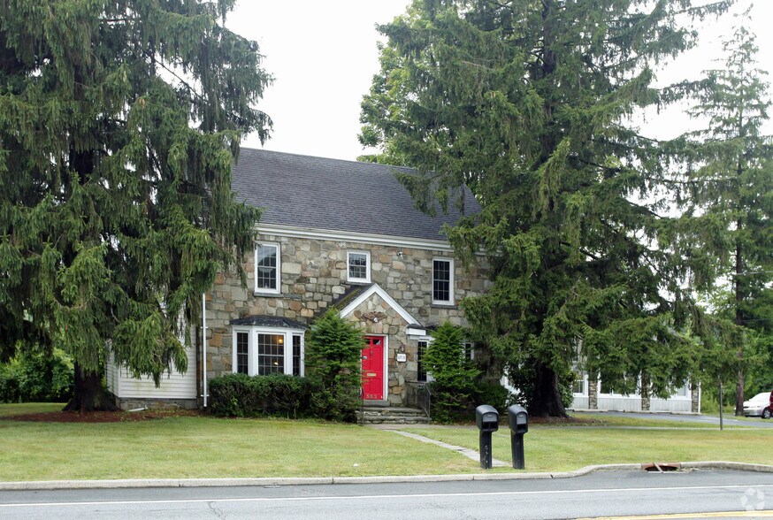 563 Temple Hill Rd, New Windsor Township, NY à vendre - Photo principale - Image 1 de 7