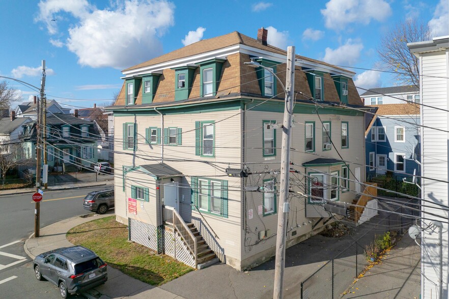 69 Chestnut st, Lynn, MA à vendre - Photo du bâtiment - Image 2 de 5