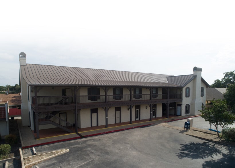 8209 Roughrider Dr, San Antonio, TX à vendre - Photo du bâtiment - Image 2 de 2