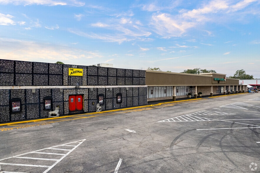 7830-7846 Normandy Blvd, Jacksonville, FL à vendre - Photo du bâtiment - Image 2 de 7