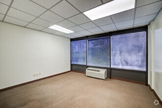 333 Waller Ave, Lexington, KY for sale Interior Photo- Image 1 of 5