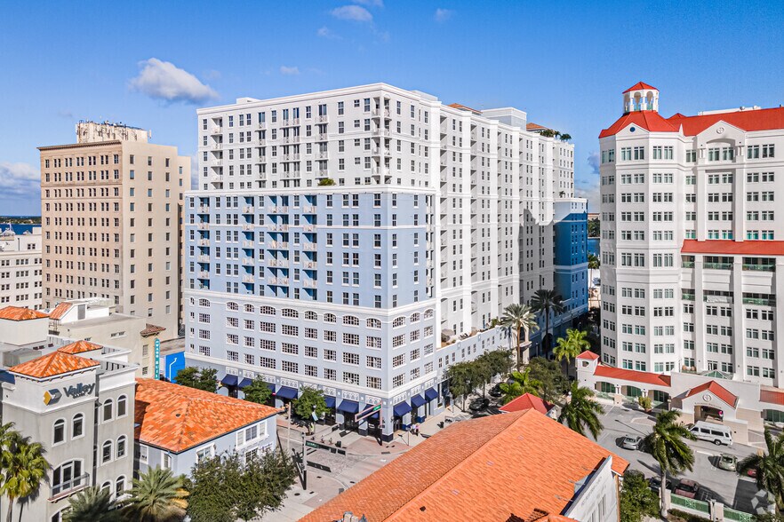 212 S Olive Ave, West Palm Beach, FL à vendre - Photo principale - Image 1 de 60