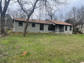 Plus de détails pour 404 N Henderson Blvd, Kilgore, TX - Bureau à louer