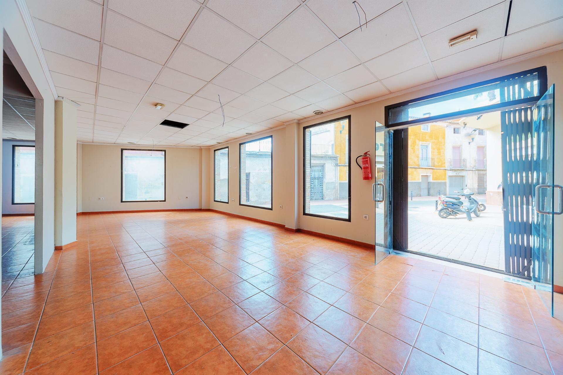 Retail in Mula for sale Interior Photo- Image 1 of 15