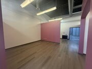 Clean Office Photo 3