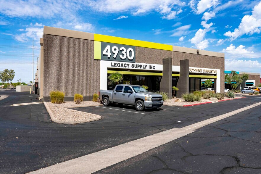 5010 S Ash Ave, Tempe, AZ à louer - Photo du bâtiment - Image 2 de 13