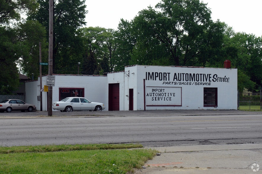 1020 N Reynolds Rd, Toledo, OH à vendre - Photo principale - Image 1 de 3