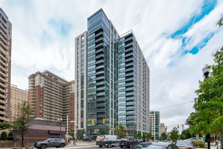 4000 Fairfax Dr, Arlington, VA for lease - Primary Photo - Image 1 of 102