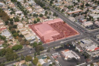 Plus de détails pour 5819-5835 Bellflower Blvd, Lakewood, CA - Commerce de détail à louer