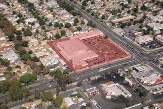 Plus de détails pour 5819-5835 Bellflower Blvd, Lakewood, CA - Commerce de détail à louer