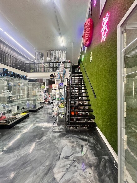 3555 E Coast Hwy, Corona Del Mar, CA à louer - Photo intérieure - Image 3 de 5