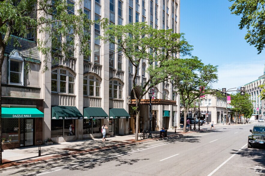 636 Church St, Evanston, IL à louer - Photo du bâtiment - Image 3 de 27