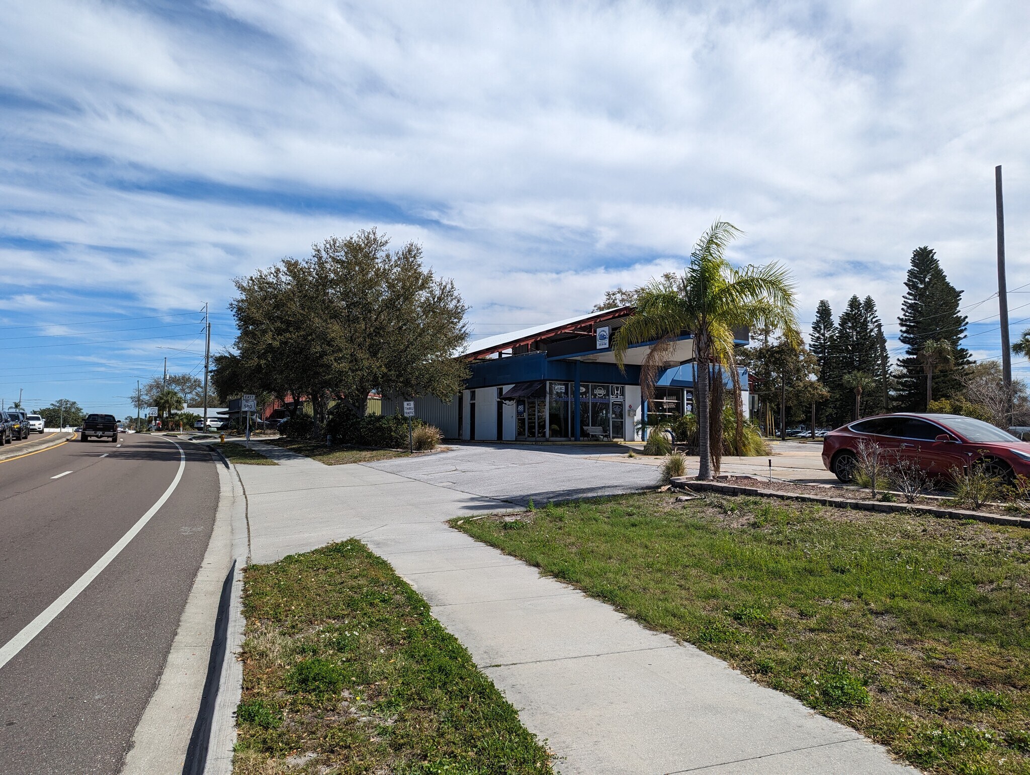 715 Main St, Dunedin, FL à louer Photo du bâtiment- Image 1 de 13
