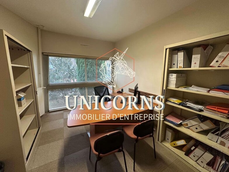 100 Allée De Barcelone, Toulouse for sale - Interior Photo - Image 3 of 5